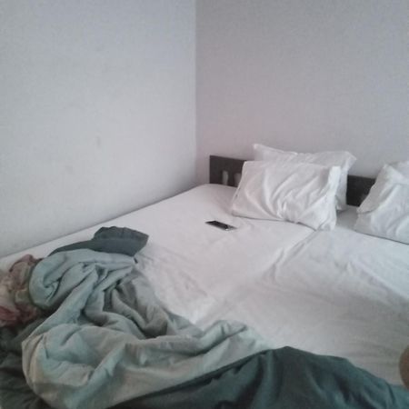 ニューデリー Kapil Traders Bed & Breakfast エクステリア 写真